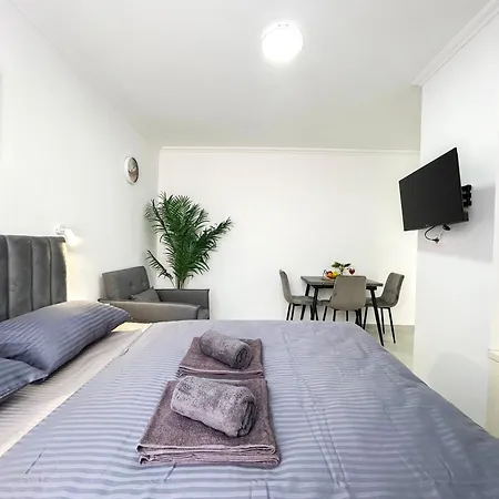 Garsoniere 1075 Apartment Durres