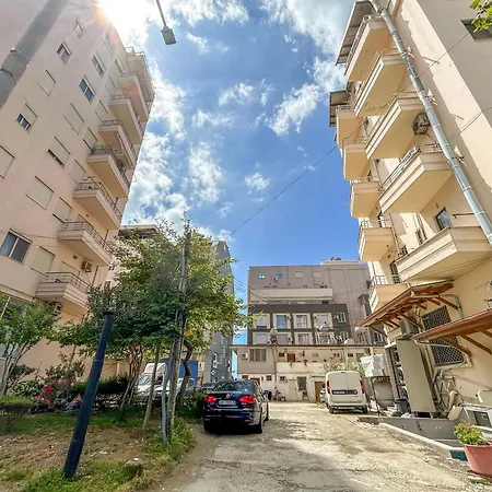 Apartment Garsoniere 1075
